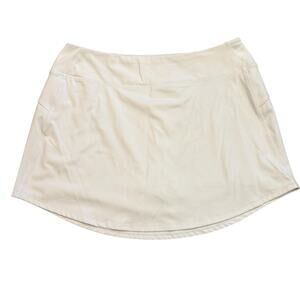 DSG Women’s white tennis skort, tiered, mini, Size XL